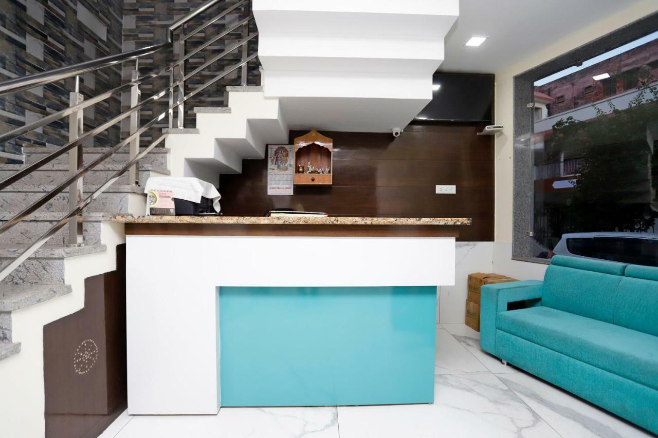 Oyo 39595 Hotel Ray Ban Kankhal ภายนอก รูปภาพ
